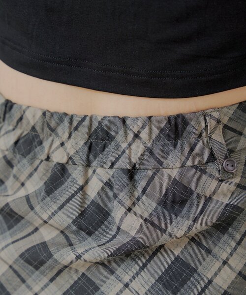Chico（チコ）の「チェックミニボックススカート（スカート・レディース・ブラック/ブラウン/グレー・FREE）」の6枚目の写真
