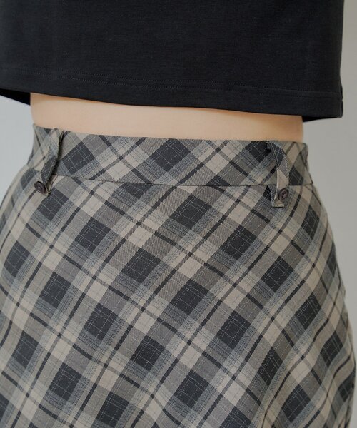 Chico（チコ）の「チェックミニボックススカート（スカート・レディース・ブラック/ブラウン/グレー・FREE）」の5枚目の写真