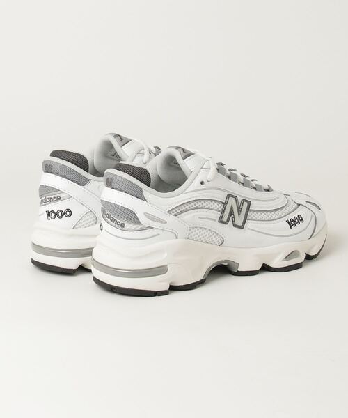 NEW BALANCE(ニューバランス)の「1000(スニーカー・メンズ・ホワイト/ブラック・24.0cm/25.5cm/24.5cm/27.0cm/29.0cm/27.5cm/22.5cm/28.0cm/28.5cm/30.0cm/23.5cm/26.5cm/23.0cm/25.0cm/26.0cm/22.0cm)」の4枚目の写真