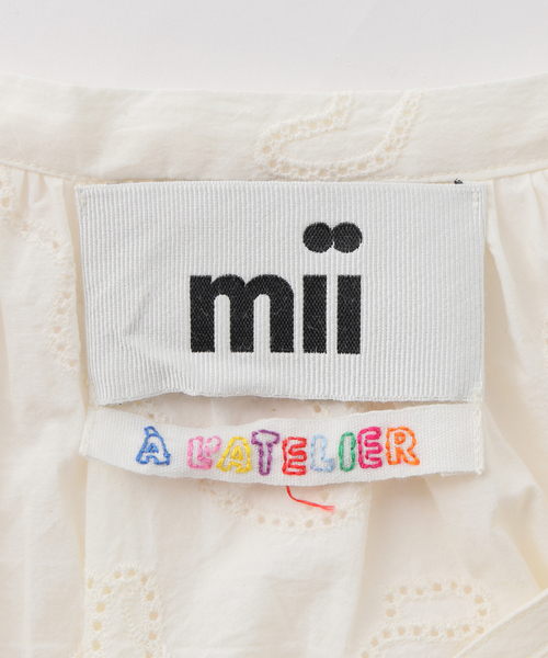 mii(ミー)の「【Mii / ミイ】BRODERIE ANGLAISE TUNIC(シャツ/ブラウス・レディース・アイボリー・LARGE)」の5枚目の写真