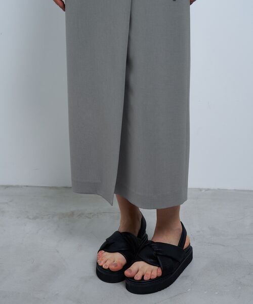 LANVIN en Bleu（ランバンオンブルー）の「トリクシオンラップスカート（スカート・レディース・グレー/ブラック・38）」の9枚目の写真