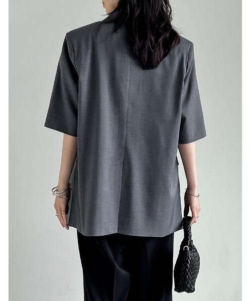 Re:EDIT（リエディ）の「リネンライク半袖テーラードジャケット（テーラードジャケット・レディース・ブラック/アイボリー/ブルー/チャコールグレー/ベージュ/イエロー/ブラウン・LARGE/MEDIUM）」の19枚目の写真