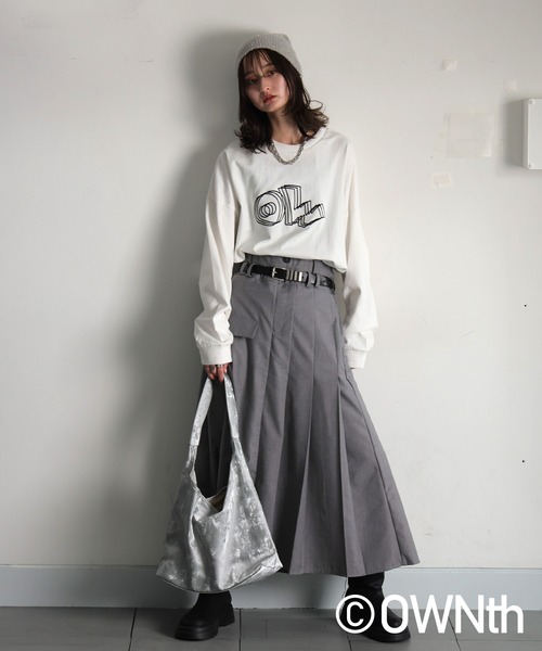 antiqua（アンティカ）の「ふくれデザインロゴロンT（Tシャツ/カットソー・レディース・ブラック/ホワイト・P/R）」の3枚目の写真