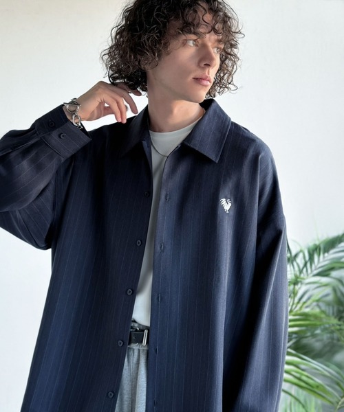 Classical Origin（クラシカルオリジン）の「「日常をアップデート。」刺繍入りウールライクストライプ柄オーバーサイズシャツ（長袖）/Wool-Feel Fabric Embroidered Stripe Pattern Oversized Shirt（シャツ/ブラウス・メンズ・チャコールグレー/グレー/ダークネイビー/ベージュ・LARGE/MEDIUM/SMALL）」の16枚目の写真