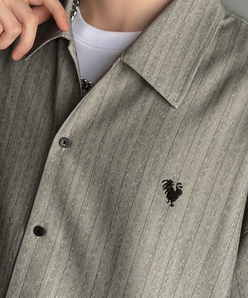 Classical Origin（クラシカルオリジン）の「「日常をアップデート。」刺繍入りウールライクストライプ柄オーバーサイズシャツ（長袖）/Wool-Feel Fabric Embroidered Stripe Pattern Oversized Shirt（シャツ/ブラウス・メンズ・チャコールグレー/グレー/ダークネイビー/ベージュ・LARGE/MEDIUM/SMALL）」の11枚目の写真