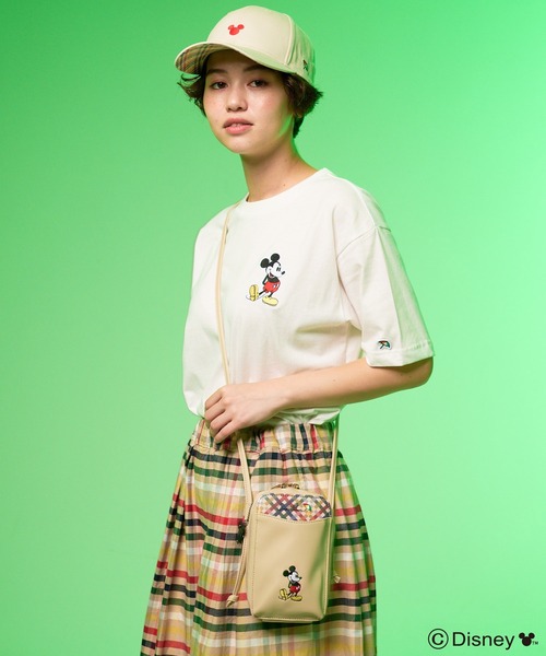 Disney(ディズニー)の「Mickey/Arnold Palmer/シェアスマホショルダーバッグ(ショルダーバッグ・レディース・ブラック/ベージュ・F)」の4枚目の写真