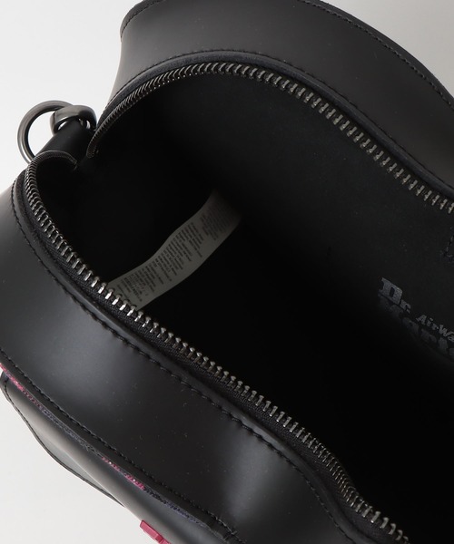 Dr. Martens（ドクターマーチン）の「Dr. Martens/ドクターマーチン ハート バックパック 41743001（バックパック/リュック・レディース・マルチ・FREE）」の2枚目の写真