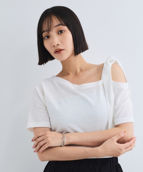 VICKY(ビッキー)の「ワンショルリボンカットトップス≪手洗い可能≫(Tシャツ/カットソー・レディース・オフホワイト/イエロー/ブラック・M)」の12枚目の写真