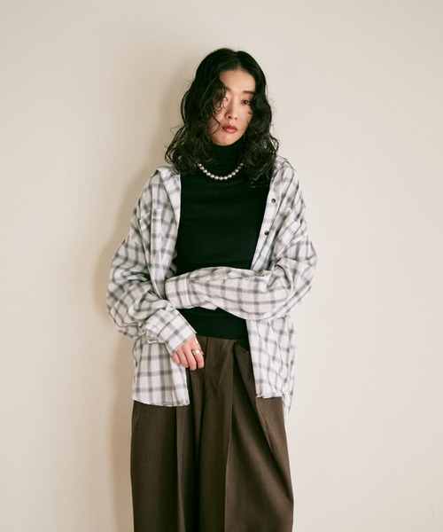 Lutim by u（ルチバイユー）の「Nocturne over size shirts / チェックオーバーサイズシャツ（シャツ/ブラウス・レディース・ブラック/ブラウン/ホワイト・FREE）」の2枚目の写真