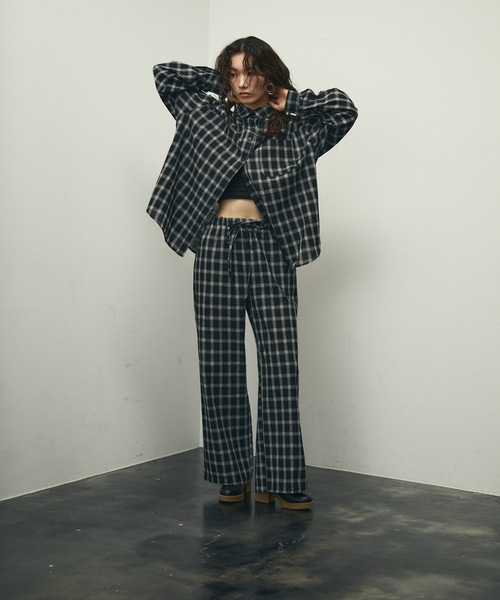 Lutim by u（ルチバイユー）の「Nocturne over size shirts / チェックオーバーサイズシャツ（シャツ/ブラウス・レディース・ブラック/ブラウン/ホワイト・FREE）」の11枚目の写真