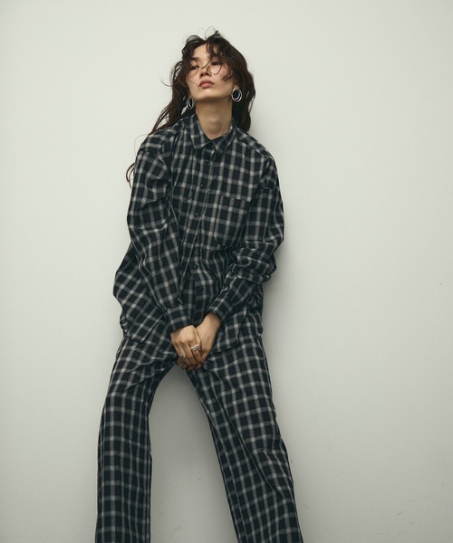 Lutim by u（ルチバイユー）の「Nocturne over size shirts / チェックオーバーサイズシャツ（シャツ/ブラウス・レディース・ブラック/ブラウン/ホワイト・FREE）」の19枚目の写真