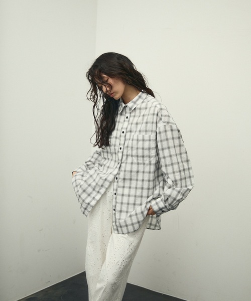 Lutim by u（ルチバイユー）の「Nocturne over size shirts / チェックオーバーサイズシャツ（シャツ/ブラウス・レディース・ブラック/ブラウン/ホワイト・FREE）」の8枚目の写真