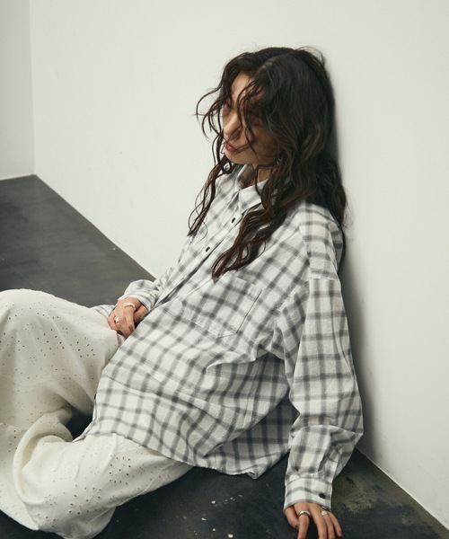 Lutim by u（ルチバイユー）の「Nocturne over size shirts / チェックオーバーサイズシャツ（シャツ/ブラウス・レディース・ブラック/ブラウン/ホワイト・FREE）」の10枚目の写真