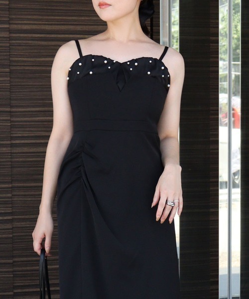 DONOBAN(ドノバン)の「【ANDRESD】dropped pearl dress セレモニー 結婚式 二次会 同窓会 成人式 入学式 卒業式 お呼ばれ パーティードレス オケージョンドレス(ワンピース・レディース・ブラック/ベージュ/チャコール・S/M/L)」の2枚目の写真