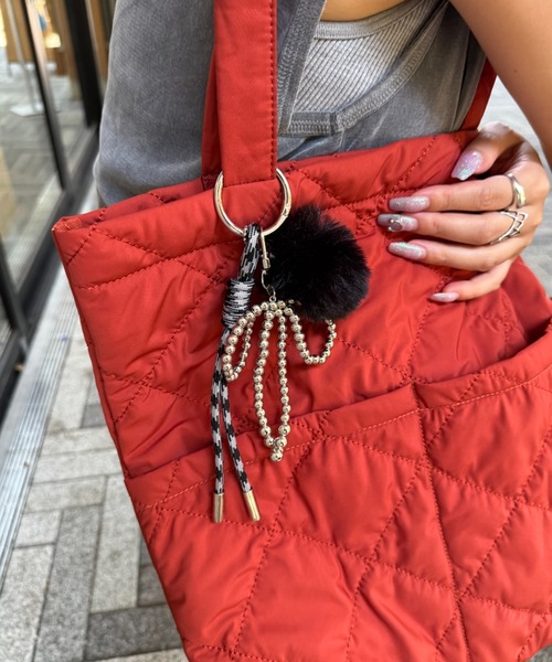 CIAOPANIC TYPY（チャオパニックティピー）の「ファー×リボンキーチャーム（キーホルダー・レディース・グレー/ブラック/ブラウン・ONE SIZE）」の2枚目の写真