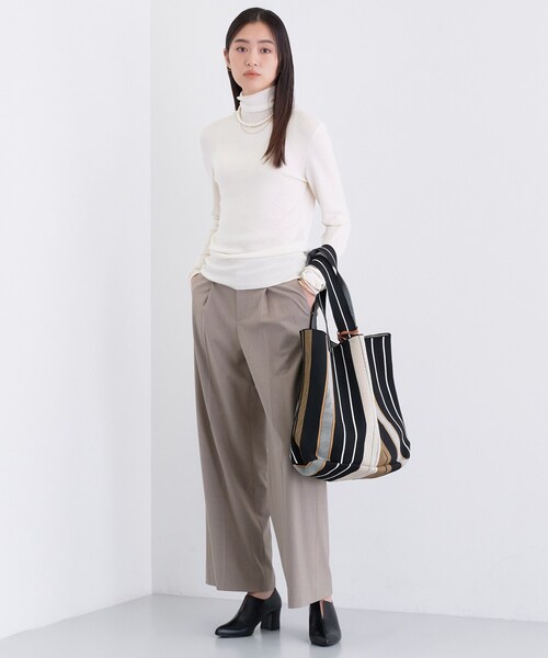 INDIVI(インディヴィ)の「【洗える/薄手/ラメ】シアーラメニット(ニット/セーター・レディース・グレー系3/ブラック/オフホワイト/ダークブラウン系3/チャコール・38/34/15 /13/05)」の13枚目の写真