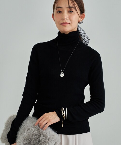 INDIVI(インディヴィ)の「【洗える/薄手/ラメ】シアーラメニット(ニット/セーター・レディース・グレー系3/ブラック/オフホワイト/ダークブラウン系3/チャコール・38/34/15 /13/05)」の15枚目の写真