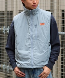 UNIVERSAL OVERALL（ユニバーサルオーバーオール）の「INSULATION ZIPUP VEST（ベスト）」