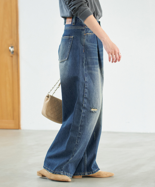 Spick & Span（スピックアンドスパン）の「5 1/2 TUCKBARREL DENIM（デニムパンツ・レディース・ブルー系その他/サックスブルー・28/27）」の9枚目の写真