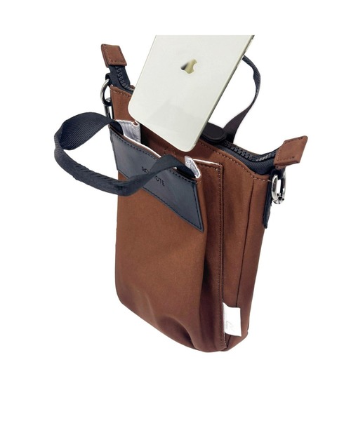 ROOTOTE(ルートート)の「ルートート / LT.べビール―.フロントオープン-A(ショルダーバッグ・レディース・ブラック/ブルー系その他/レッド系その他/ブラウン系その他・FREE)」の6枚目の写真