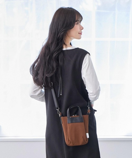 ROOTOTE(ルートート)の「ルートート / LT.べビール―.フロントオープン-A(ショルダーバッグ・レディース・ブラック/ブルー系その他/レッド系その他/ブラウン系その他・FREE)」の16枚目の写真