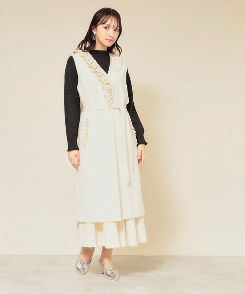 Sunauna(スーナウーナ)の「【COLLECTION LINE】フリルスリーブレスジレ(ベスト・レディース・グレー系その他/アイボリー・38)」の19枚目の写真
