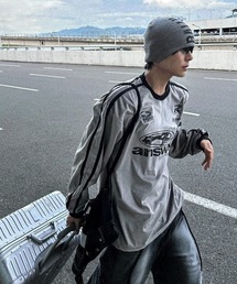 COSYHARU（コシハル）の「フェレンディベロアトラックラウンド長袖Tシャツ（Tシャツ/カットソー）」