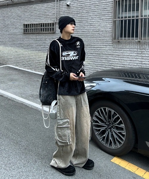 COSYHARU(コシハル)の「フェレンディベロアトラックラウンド長袖Tシャツ(Tシャツ/カットソー・メンズ・ネイビー/シルバー/クリーム/ブラック・FREE)」の11枚目の写真