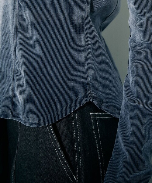 UNITED TOKYO（ユナイテッドトウキョウ）の「《完売間近！》スリットネックベロアプルオーバー｜ウォッシャブル/ストレッチ/細見え/カットアウト/秋服（Tシャツ/カットソー・レディース・ブラック/グレー/ブルー・FREE）」の16枚目の写真