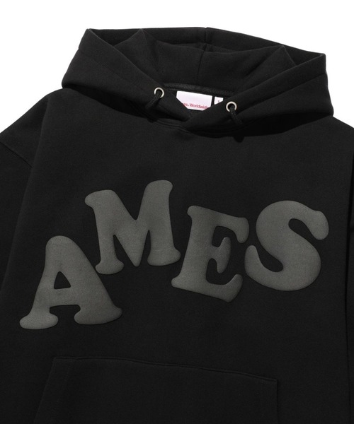 AMESWORLDWIDE（アメスワールドワイド）の「【UNISEX】AMES WORLDWIDE ／BIG TYPOフーディー（パーカー・レディース・ブラック/グレー/カーキ・MEDIUM/SMALL/LARGE）」の8枚目の写真