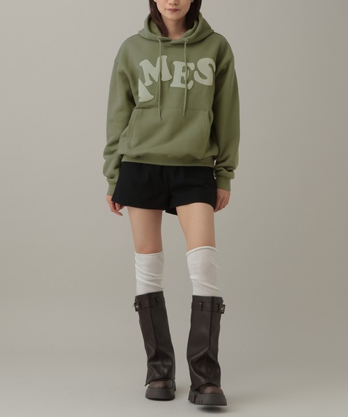 AMESWORLDWIDE（アメスワールドワイド）の「【UNISEX】AMES WORLDWIDE ／BIG TYPOフーディー（パーカー・レディース・ブラック/グレー/カーキ・MEDIUM/SMALL/LARGE）」の21枚目の写真