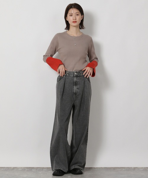 LAKOLE(ラコレ)の「12ゲージ袖配色ニット / 575972(ニット/セーター・レディース・モカ/ホワイト×ブラック/ブラック/ブルー・FREE)」の10枚目の写真