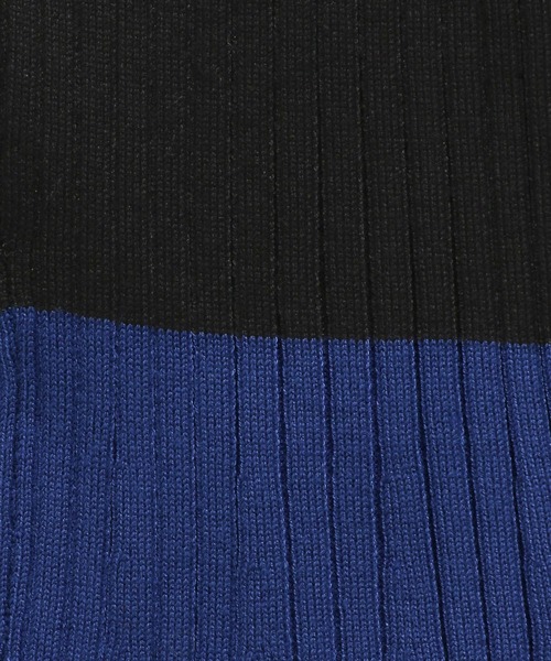 LAKOLE(ラコレ)の「12ゲージ袖配色ニット / 575972(ニット/セーター・レディース・モカ/ホワイト×ブラック/ブラック/ブルー・FREE)」の20枚目の写真