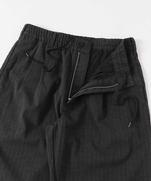 URBAN RESEARCH DOORS（アーバンリサーチドアーズ）の「ウールライクイージートラウザー（その他パンツ・メンズ・カーキ/ネイビー/グレー系その他/ブラウン・SMALL/MEDIUM/LARGE）」の21枚目の写真