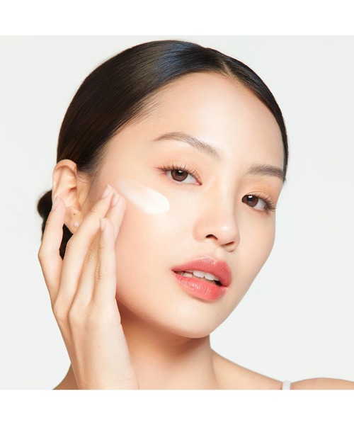 BOBBI BROWN(ボビイブラウン)の「ビタエンリッチド クリーム&フェイスベース【2025】(化粧下地・レディース・その他・FREE)」の4枚目の写真