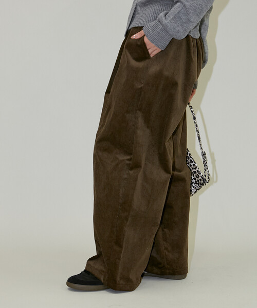 PUBLUX（パブリュクス）の「PUBLUX/パブリュクス ワイドコーデュロイイージーパンツ(限定展開)（その他パンツ・メンズ・ブラック/ブラウン/ベージュ・LARGE/MEDIUM/SMALL）」の15枚目の写真