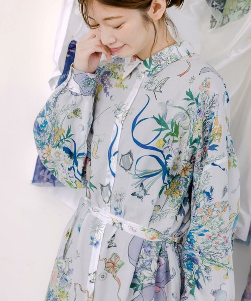 ScoLar（スカラー）の「ScoLar(スカラー) 星座と花束柄シャツワンピース（シャツワンピース・レディース・ブラック/グレー・MEDIUM）」の7枚目の写真