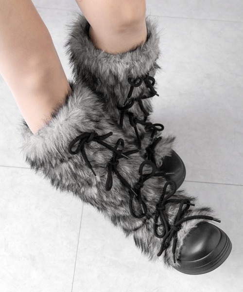 me+em select(ミームセレクト)の「【 2color 】ボリュームフェイクファーレースアップロングブーツ / volume fake fur laceup long boots(ブーツ・レディース・ブラック/ブラウン・36/37/40/38/39)」の15枚目の写真