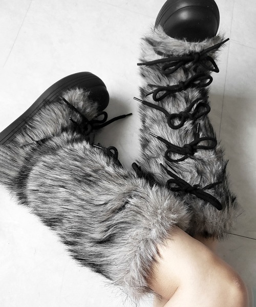 me+em select(ミームセレクト)の「【 2color 】ボリュームフェイクファーレースアップロングブーツ / volume fake fur laceup long boots(ブーツ・レディース・ブラック/ブラウン・36/37/40/38/39)」の10枚目の写真