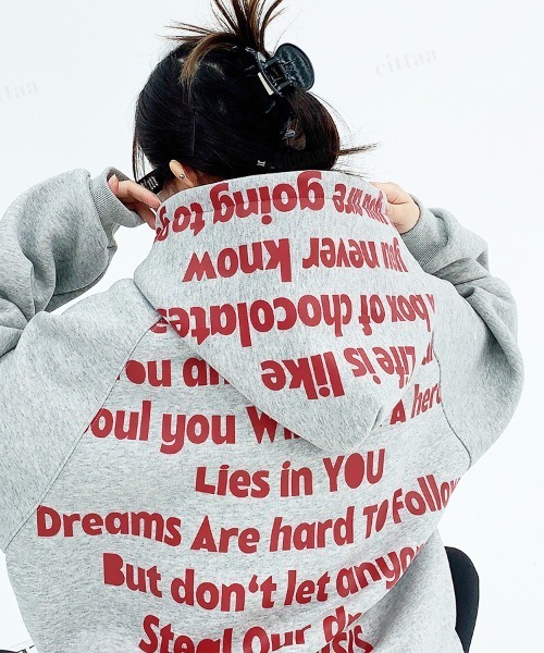 Dalfwin(ダールフィン)の「韓国ファッション RICECAKEレッドバックロゴフーディー(パーカー・レディース・グレー・FREE)」の15枚目の写真