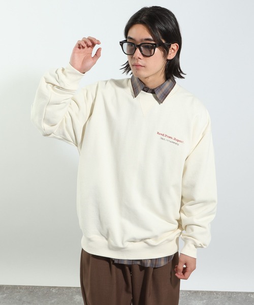 BAYFLOW（ベイフロー）の「≪新色登場・WEB限定カラーあり≫ヴィンテージライクアニマルスウェット［ユニセックス］（スウェット・メンズ・チャコール/オフホワイト/グリーン/ブラウン/ホワイト系その他/レッド/ブラック系その他/ネイビー/イエロー/ピンク/カーキ・MEDIUM/LARGE）」の19枚目の写真