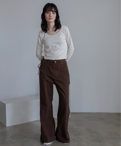 VACANCY(ヴァカンシー)の「ざっくりUネッククロップド丈トップス(Tシャツ/カットソー・レディース・アイボリー/ブラック/ブラウン/チャコールグレー・FREE)」の15枚目の写真