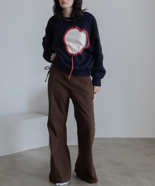 VACANCY(ヴァカンシー)の「ざっくりUネッククロップド丈トップス(Tシャツ/カットソー・レディース・アイボリー/ブラック/ブラウン/チャコールグレー・FREE)」の12枚目の写真