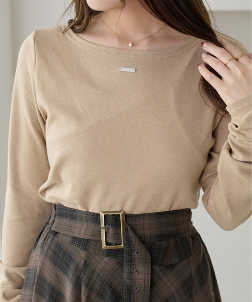 apres jour clair（アプレジュールクレア）の「【apres jour clair】プレート付きトップス（Tシャツ/カットソー・レディース・オレンジ系その他/アイボリー/ブラック/ブラウン系その他/ベージュ/オフホワイト/ピンク・X-LARGE/フリー）」の5枚目の写真