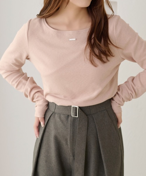 apres jour clair（アプレジュールクレア）の「【apres jour clair】プレート付きトップス（Tシャツ/カットソー・レディース・オレンジ系その他/アイボリー/ブラック/ブラウン系その他/ベージュ/オフホワイト/ピンク・X-LARGE/フリー）」の6枚目の写真