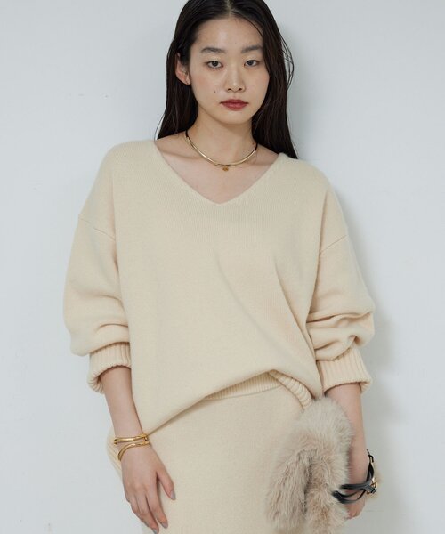 極美品✨ガリャルダガランテ ラクーンＶネック畦編みニットプルオーバー GALLARDAGALANTE（ガリャルダガランテ）｜ニット/セーター一覧 - WEAR