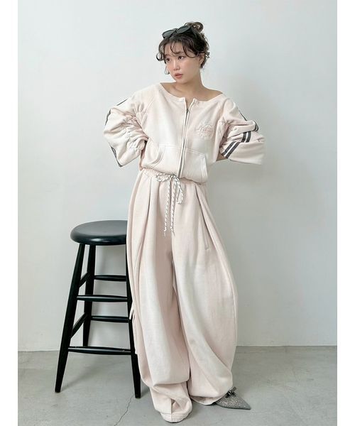 SNIDEL（スナイデル）の「【SNIDEL/NUTMEG】オフショルジップロゴプルオーバー（スウェット・レディース・グレー/ホワイト/ピンク・F）」の13枚目の写真