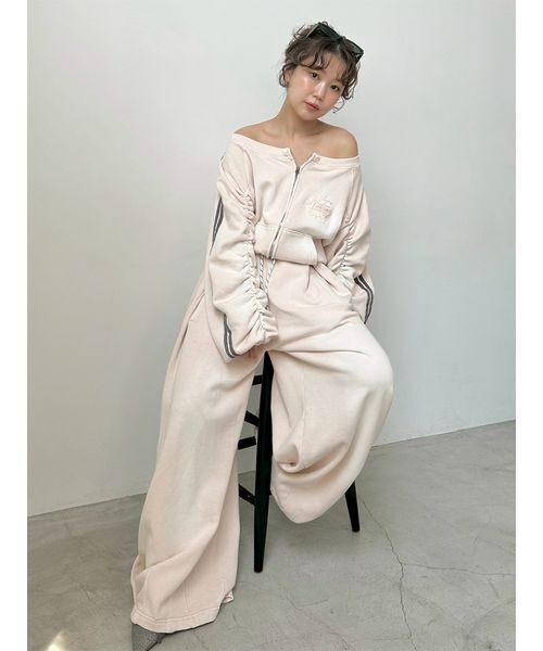 SNIDEL（スナイデル）の「【SNIDEL/NUTMEG】オフショルジップロゴプルオーバー（スウェット・レディース・グレー/ホワイト/ピンク・F）」の15枚目の写真