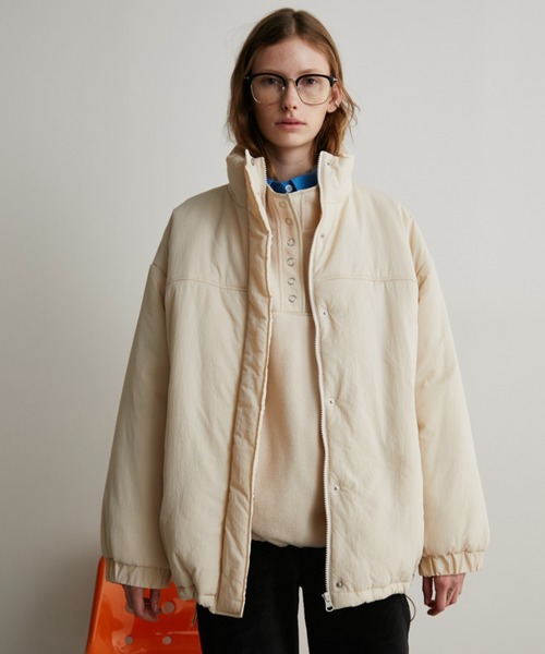 Auntie Rosa Holiday（アンティローザホリデー）の「中綿オーバーサイズコート / ブルゾン（ダウンジャケット/コート・レディース・アイボリー/ブラック/ライトグレー/キャメル・FREE）」の9枚目の写真