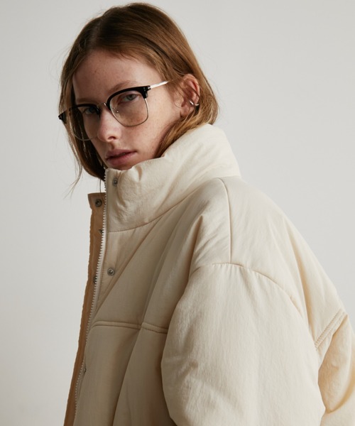 Auntie Rosa Holiday（アンティローザホリデー）の「中綿オーバーサイズコート / ブルゾン（ダウンジャケット/コート・レディース・アイボリー/ブラック/ライトグレー/キャメル・FREE）」の13枚目の写真